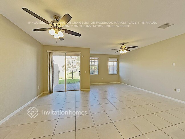 247 Las Brisas Cir