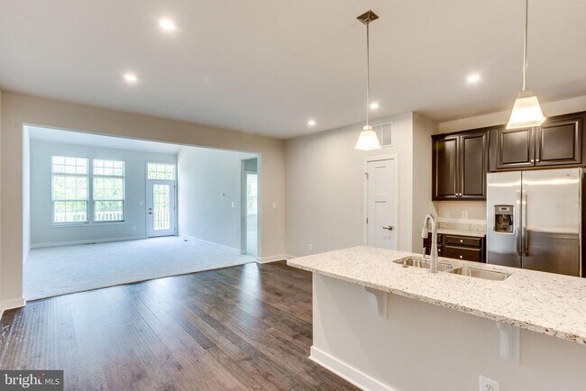 2183 Hemlock Bay Rd