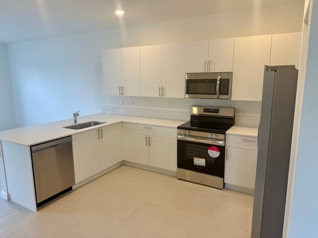 Photo - 18402 SW 2nd St