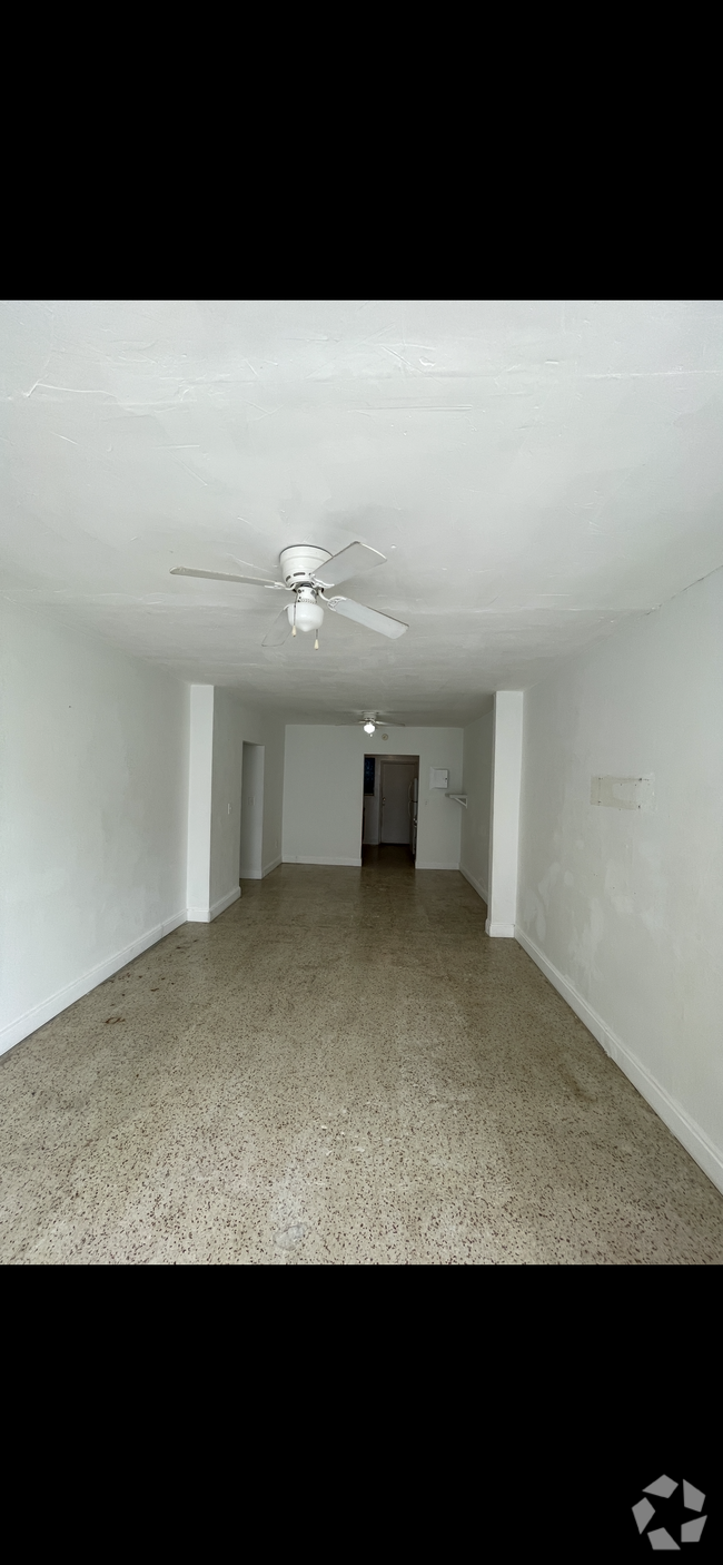 Building Photo - 750 83rd St Unit 4 Rental