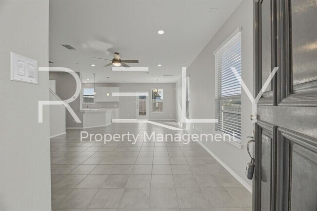 Photo - 140 Katie Elder Dr