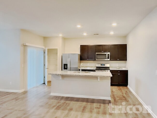 Photo - 1122 Woodbridge Blvd