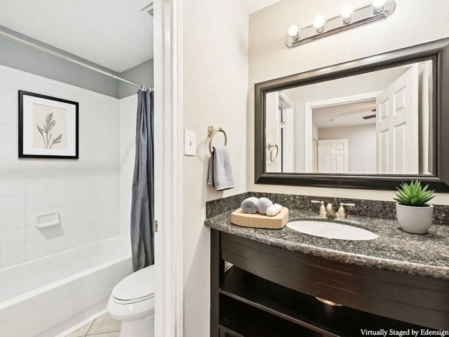Photo - 1405 Bailey St