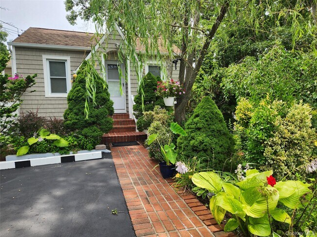 Photo - 26 Long Beach Dr