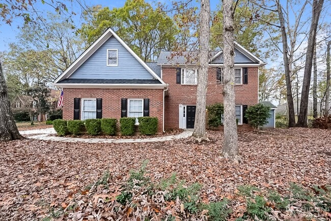 Photo - 2611 Peregrine Ct House