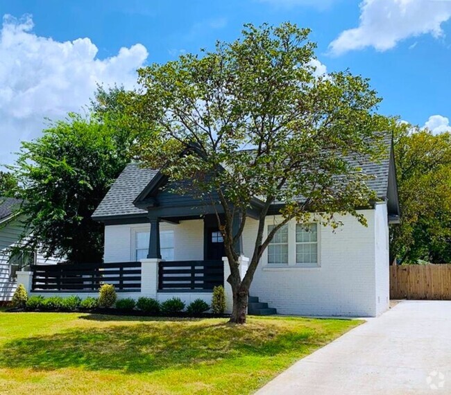Building Photo - 1720 NW 29th St Rental