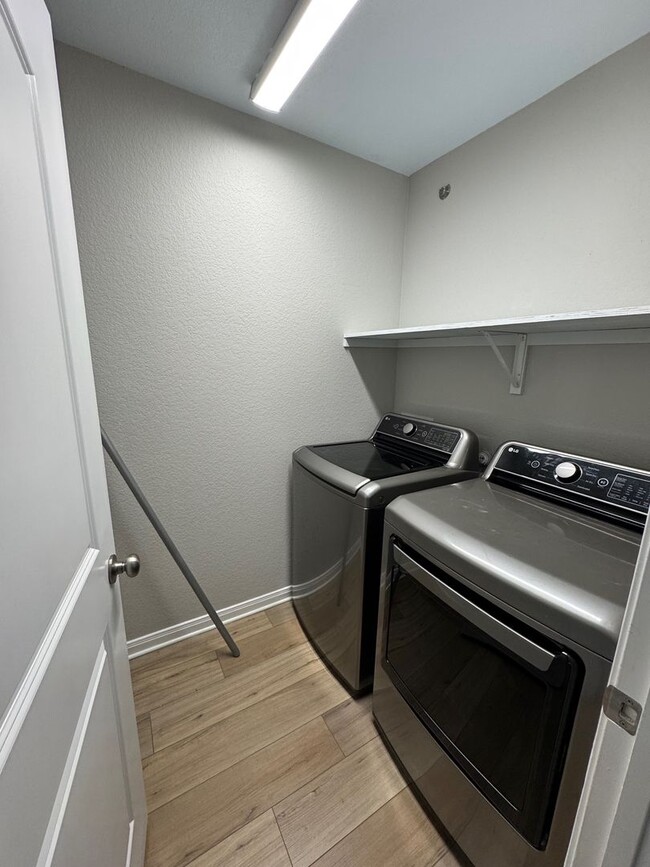 Photo - Beautiful Private Midway ISD Home