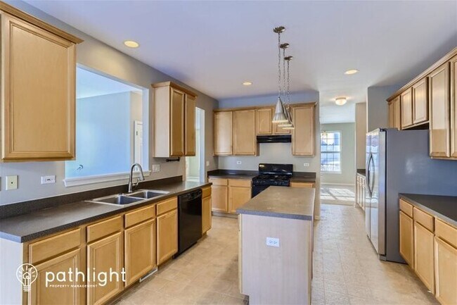 Photo - 3620 Chadwick Ln, Lake in the Hills, IL, 6...