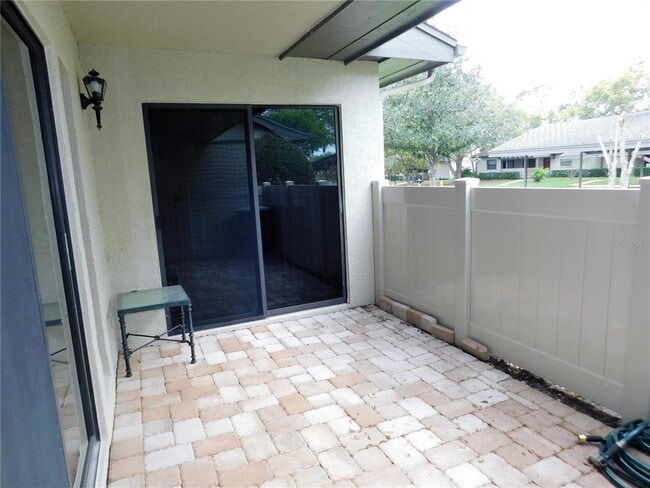 Photo - 160 Joanne Pl