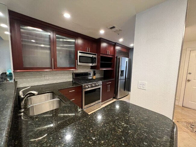 Photo - Luxurious 2 Bed/2 Bath Condo: Resort Living Just Minutes from the Las Vegas Strip! Unidad 313