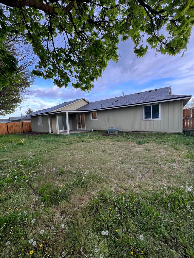 Photo - 12406 W 11th Ave