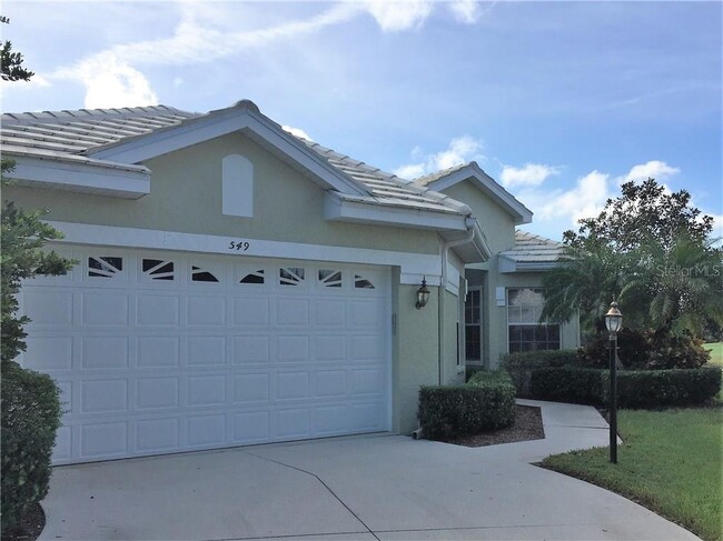 Building Photo - 549 Fallbrook Dr Rental