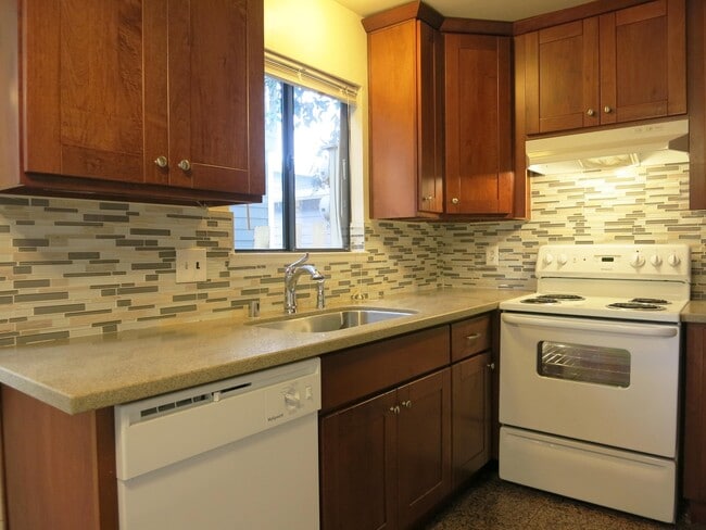 Photo - 935 Sharmon Palms Ln Unit B