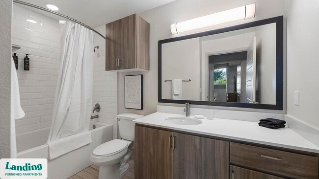 Photo - 2323 E Highland Ave Unidad 1521.1410092