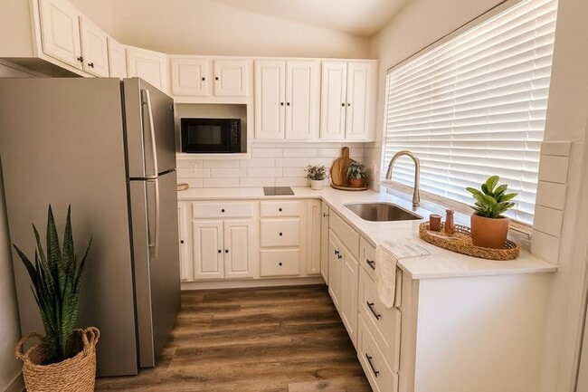 Building Photo - Studio for Rent in Lewisville