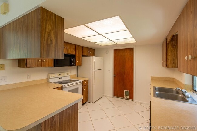 815 Peppertree Ct