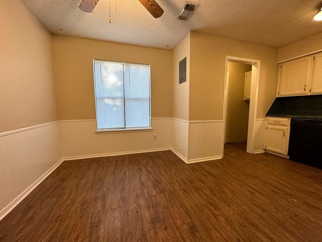 Building Photo - 8508-8510 Harvard Dr Unit 8510 Harvard Dr Rental