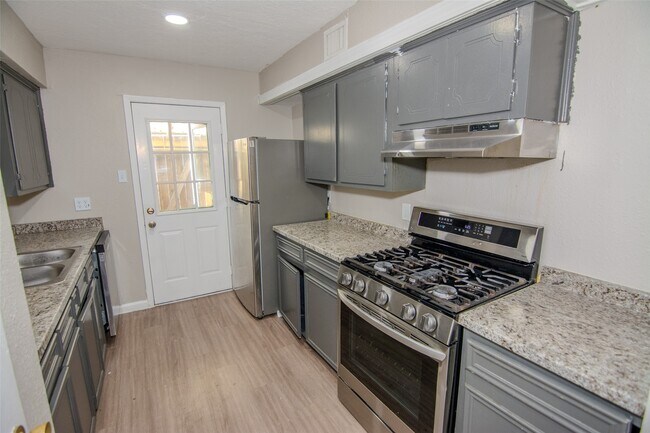 Photo - 1621 Northwood St Unit 1621