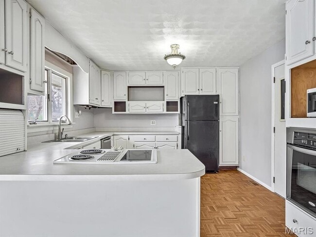 Photo - 33 Vanderbilt Pl