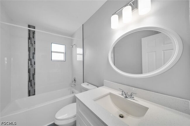 Photo - 15 SE 24th Ave Unit E