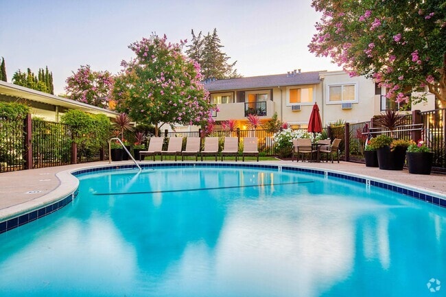Building Photo - Pleasanton Place Rental