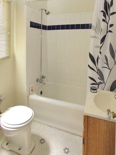 Photo - Elsmere Apartments