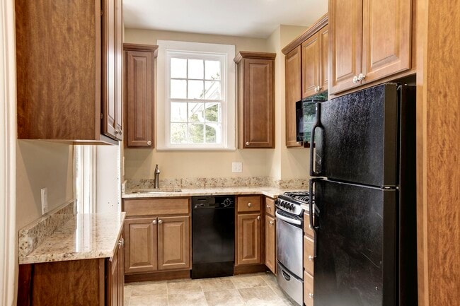 Photo - 212 W Montgomery Ave