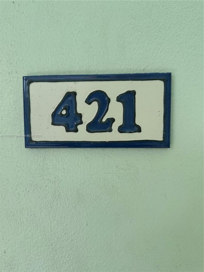 Photo - 2539 Bayshore Dr Unidad 421AR Rental