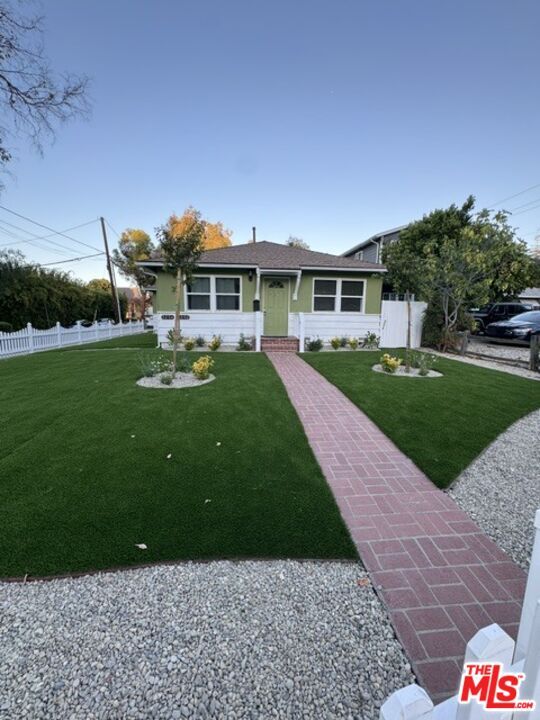 Building Photo - 5252 Canoga Ave