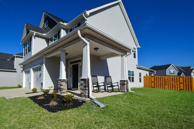 Photo - Stunning 4 Bedroom Home in Oyster Landing