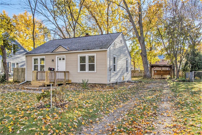 Building Photo - Newly Remodeled 2bed 1 bath home in Parchment! Ask about our Deposit Free Leasing!!