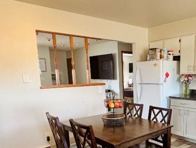 Photo - Updated 2 Bed Upper Unit w/ In-Unit Washer & Dryer + Utilities Included! Unit 2