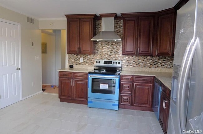 Photo - 156 Truman Ave