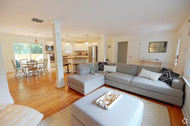 Building Photo - 414 Charles Pl Rental
