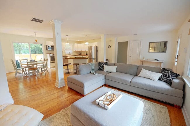 Photo - 414 Charles Pl Apartamento Unidad ID1240916P