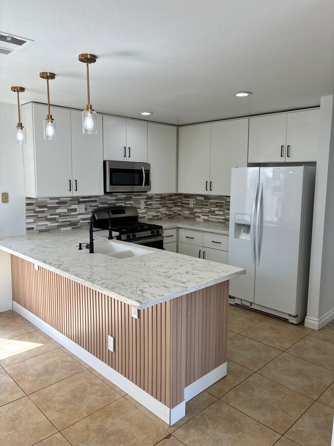 Photo - 5969 Woodfield Dr