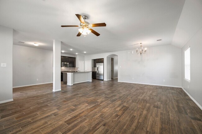 Photo - Gorgeous 3 Bedroom Home!!