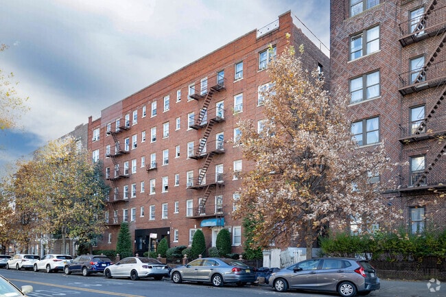 3845 18th Ave - 3845 18th Ave