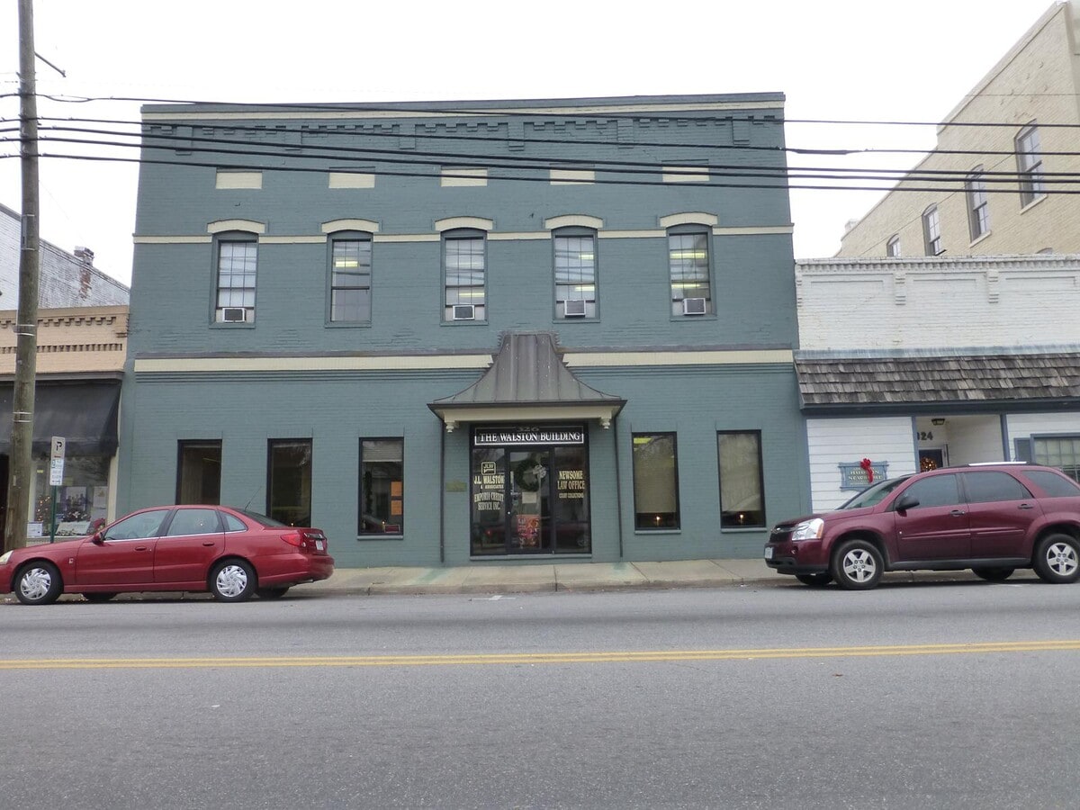 Photo - 413 Halifax St