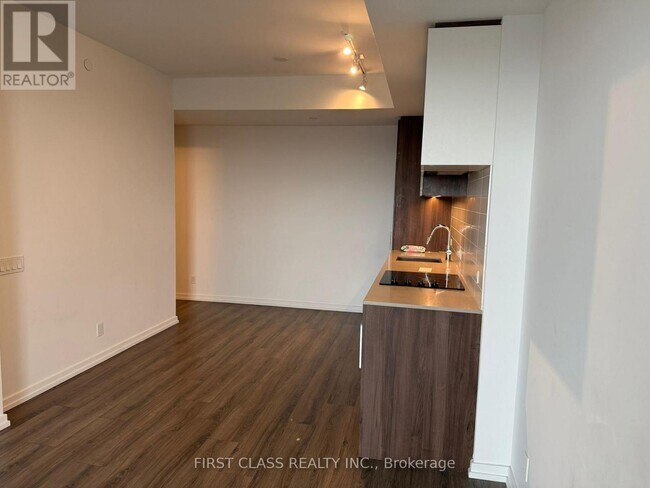 Photo - 1000 Portage Pkwy Unit 1501