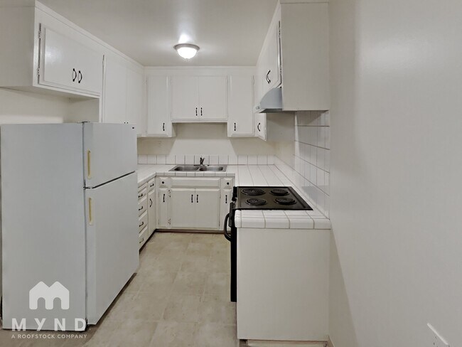 870 Burbank Dr Unit 7
