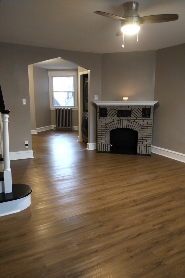 Photo - 1833 Elston St Townhome