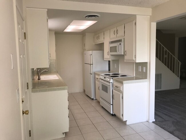 Building Photo - Quiet Community SLO 2 Bedroom Private Patio - Available Now