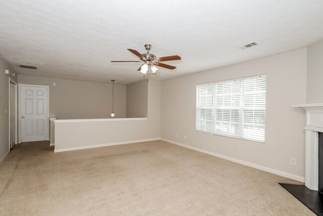 Photo - 2059 Oak Terrace Dr SE