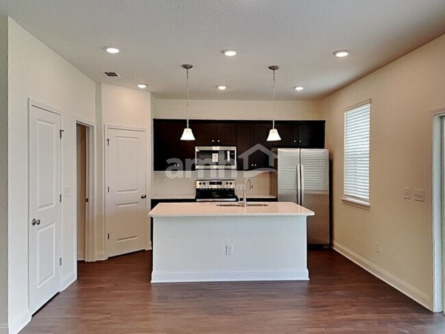 Photo - 95 Onate Cir