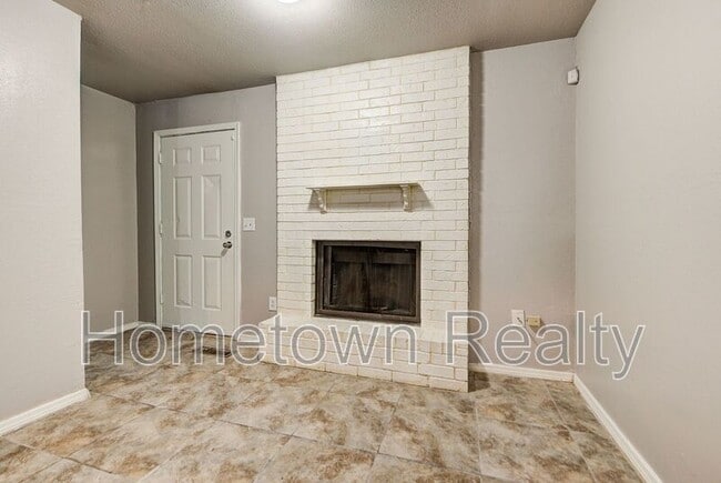 Photo - 312 NW 118th St