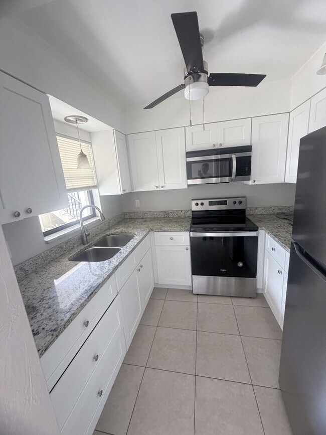 Photo - 130-136-136 Cape Coral Pkwy W Unidad 136 Cape Coral Pkwy W #9