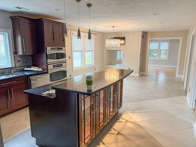 Photo - 1132 W Boylston St Unit 1