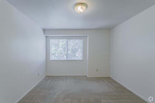 1BR, 1BA - 755 SF Plan A - Natomas Village Apartments