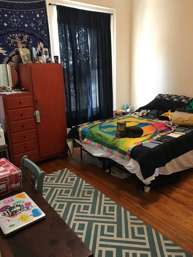 Building Photo - 1123 Grove Ave Unit #3